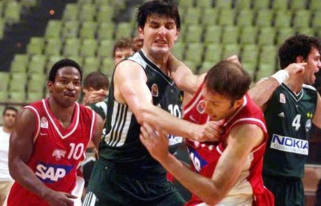 "Για τους συμπαίκτες μου, την οικογένειά μου και για μένα" (pics)