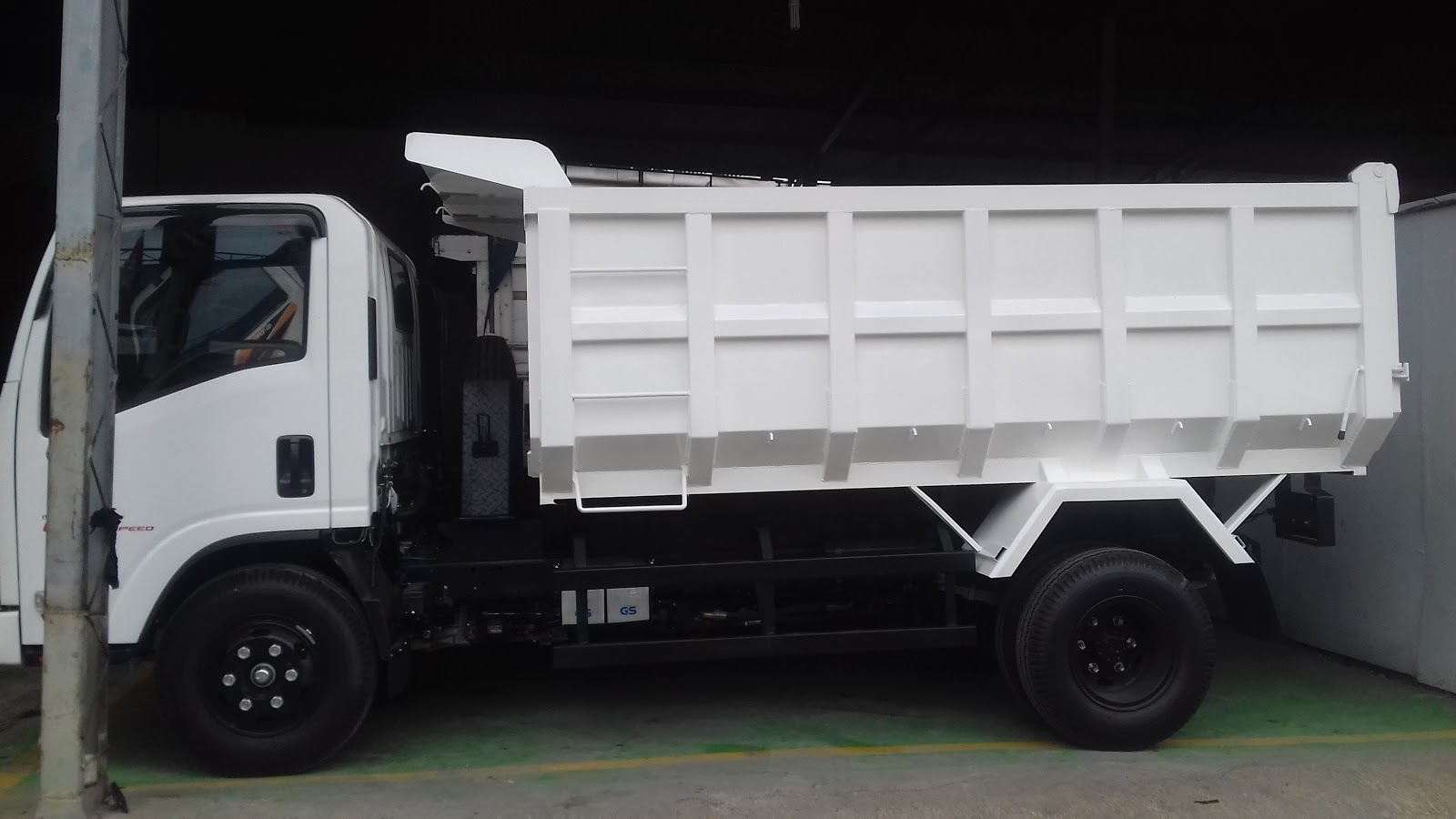 DP DUM TRUK  ISUZU  BARU  Harga Isuzu  Giga  Elf Panther 