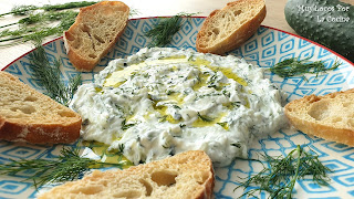 Tzatziki (Dip de Pepino, Yogur Griego y Eneldo Fresco)