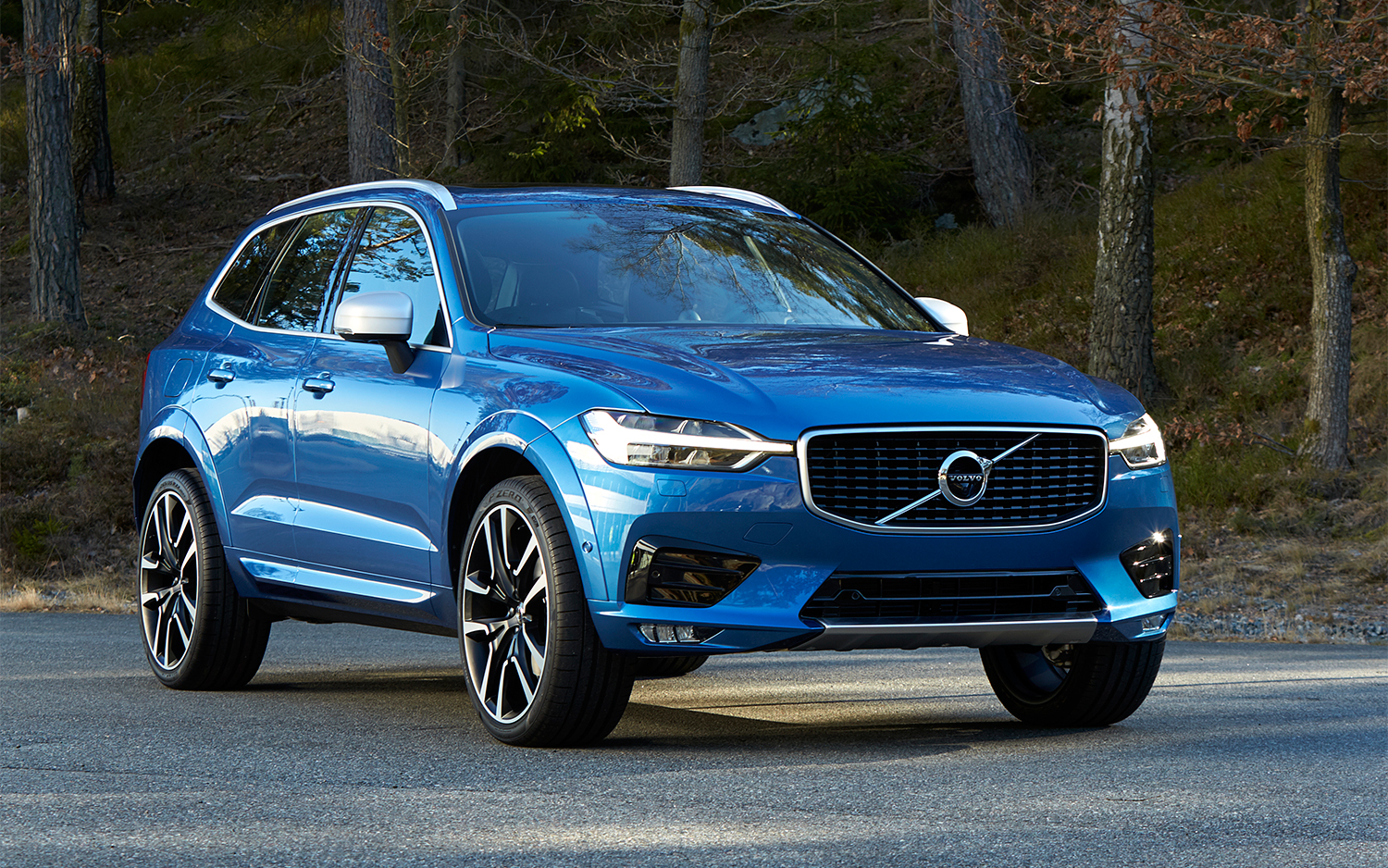 GIÁ XE VOLVO XC60 SUV 5 CHỖ