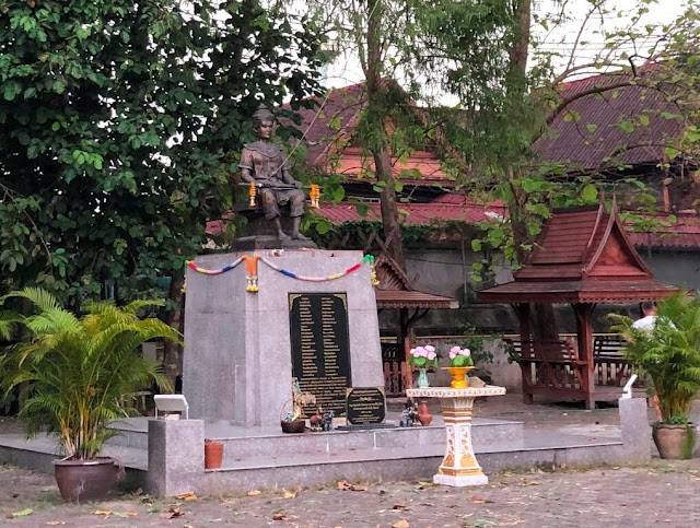 Wat Chiang Man - Férias em Chiang Mai 