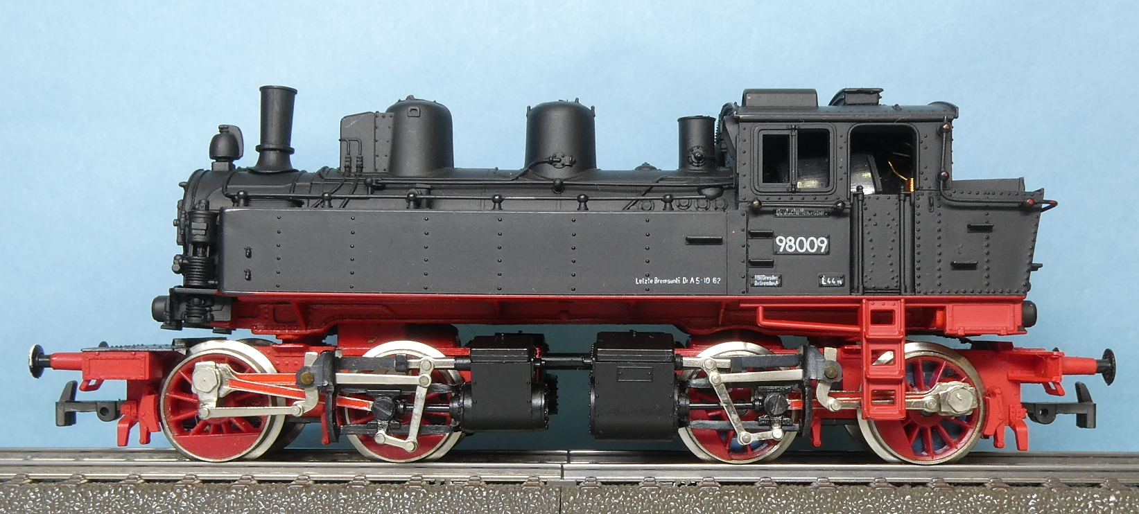 東ドイツ国鉄 DR マイヤータンク式蒸気機関車 BR 98.0 009号機