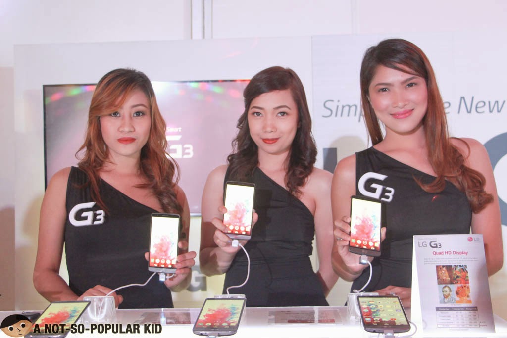The LG Girls with the amazing G3 Smart Phone