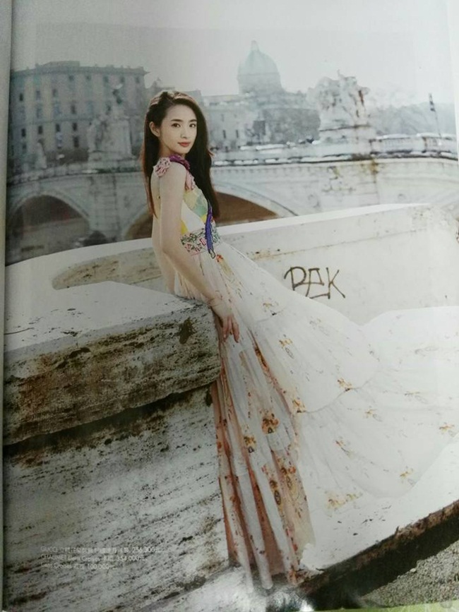 Bella 儂儂 Taiwan April 2016, Ariel Lin 林依晨 2016 SS Gucci Appliqued Silk-Jacquard & Printed Cotton Maxi Dress Editorials