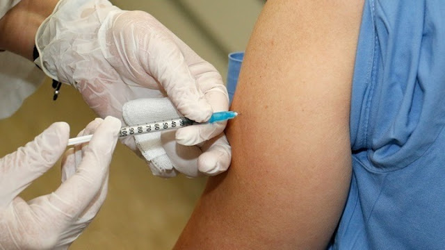 3η δόση εμβολίου για όλους τους πολίτες 50 ετών και άνω