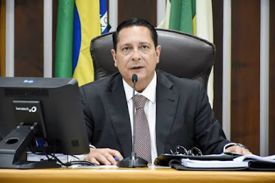 EZEQUIEL SOLICITA RECAPEAMENTO DA ESTRADA DA PRAIA E ILHA DE SANTANA EM MACAU.