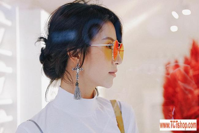 7 pha đổi tóc đẹp miễn chê của loạt hot girl Việt thời gian này 7 pha doi toc dep mien che cua loat hot girl viet thoi gian nay4 7 pha đổi tóc đẹp miễn chê của loạt hot girl Việt thời gian này