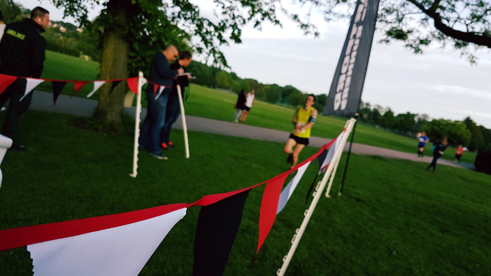 blog7t Run>Dartford Central Park 4 Mile 2016