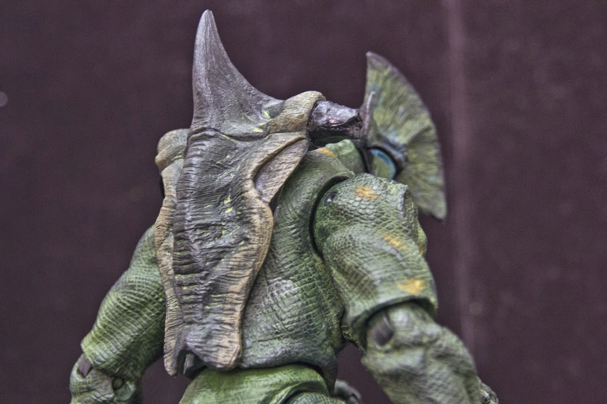 The Kaiju Original Figure Review NECA Pacific Rim 7" Deluxe