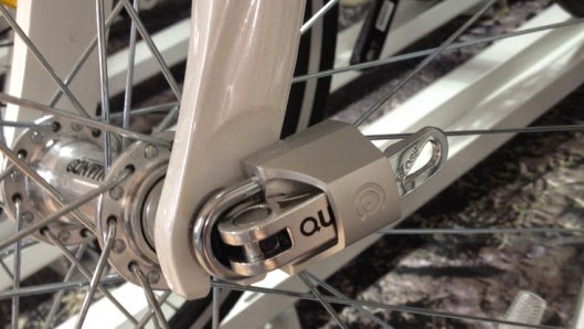 yo y mis circunstancias: Quick Caps candado para ruedas de bici/ Nixie ...