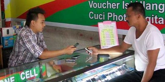 Dunia Usaha: 5 Tips Sukses Bisnis Jual Beli HP Bekas Bagi Pemula