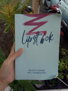 buku lipstik karya Najhaty Sharma