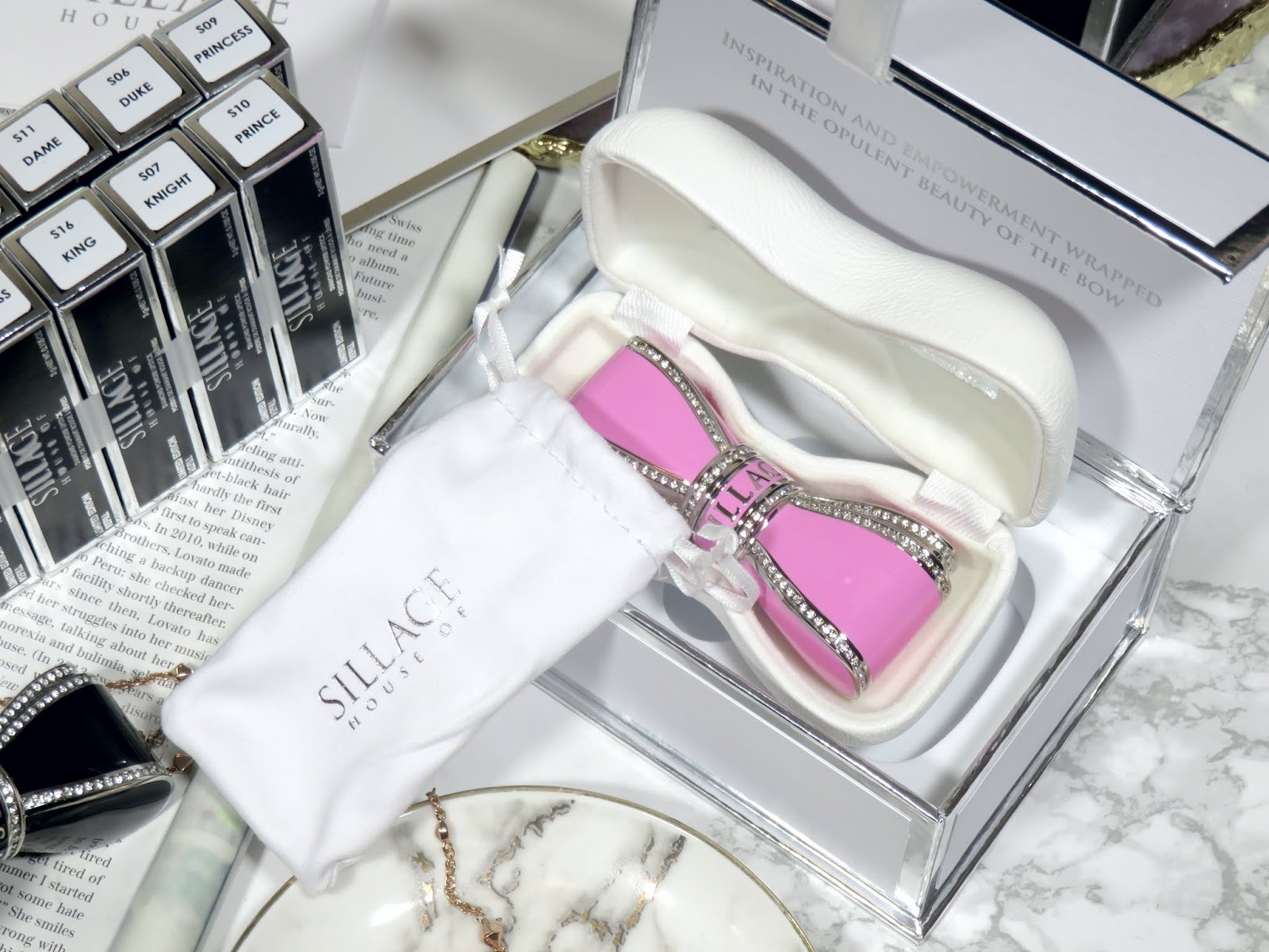  Review House of Sillage Bow Lipstick Case & Diamond Powder Satin