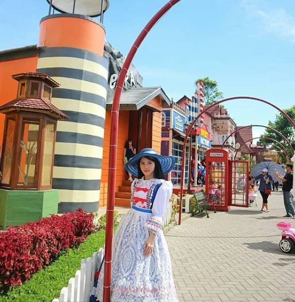 Lembang Floating Market Rekomendasi Wisata Traveloka Di Bandung