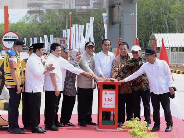 Presiden Jokowi Resmikan Tol  Terpanjang Di Indonesia 