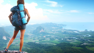 Tetap Wangi dan Segar, 7 Peralatan Grooming ini Harus Ada di Dalam Ransel saat Travelling!