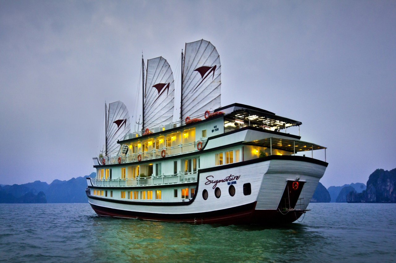 signature cruise halong