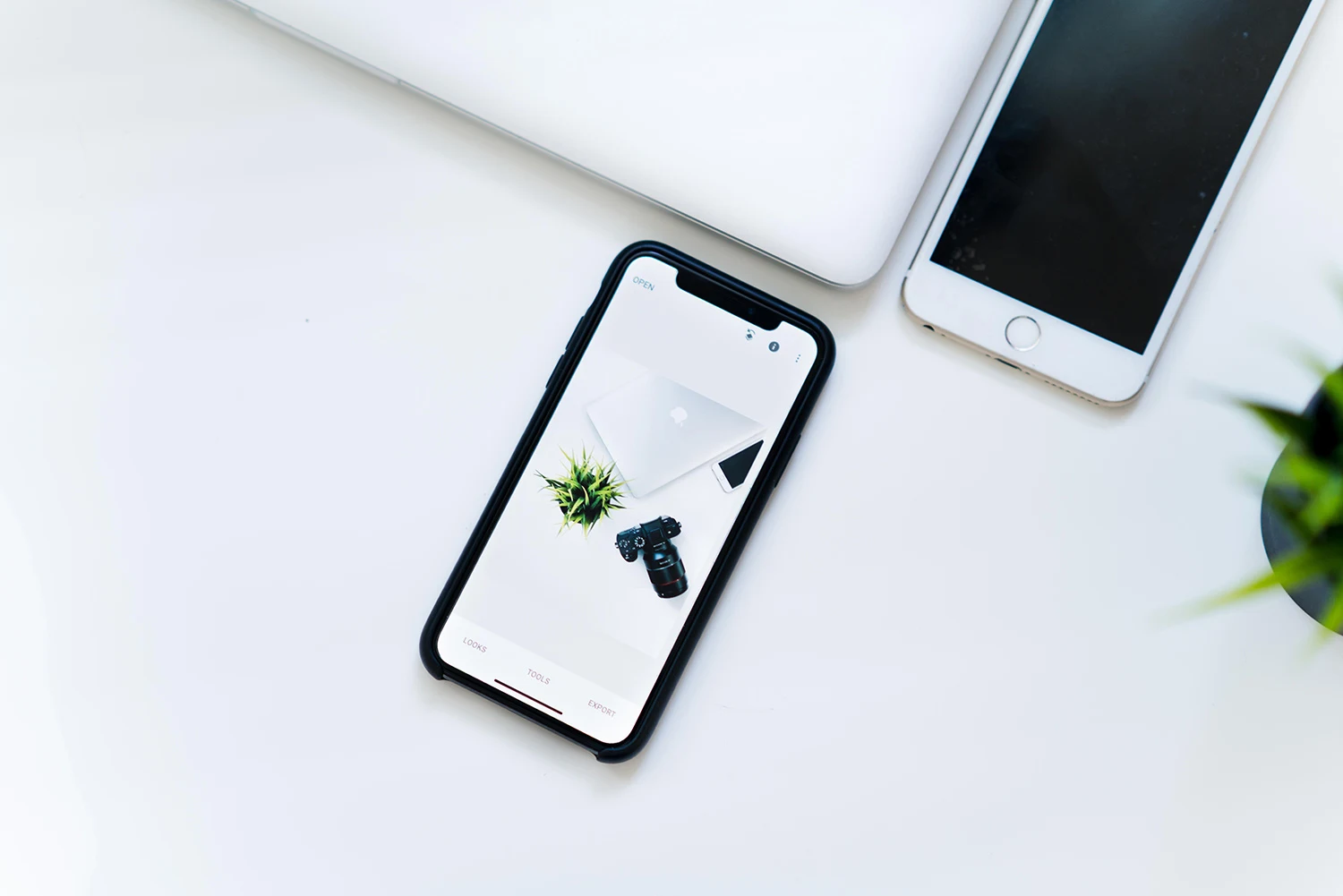 iPhone 11 Pro Max is Now Top Rated Phone by Consumer iPhone 11 Pro Max is Now Top Rated Phone by Consumer