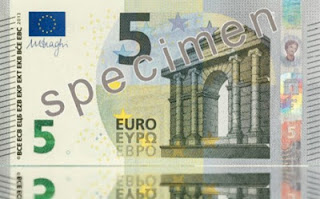 Αυτό είναι το νέο χαρτονόμισμα των πέντε ευρώ  