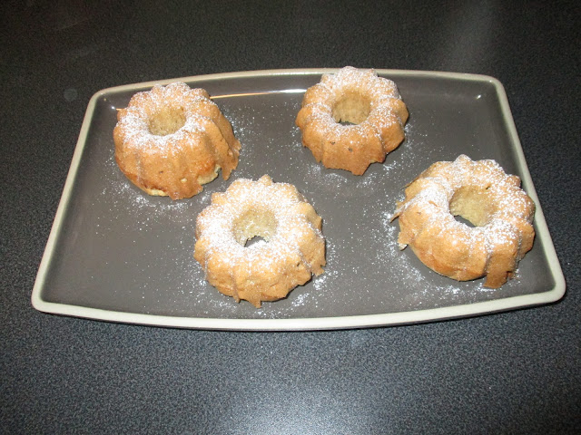 Nusskuchen aus der Mini-Gugelhupfform von PamperedChef ®