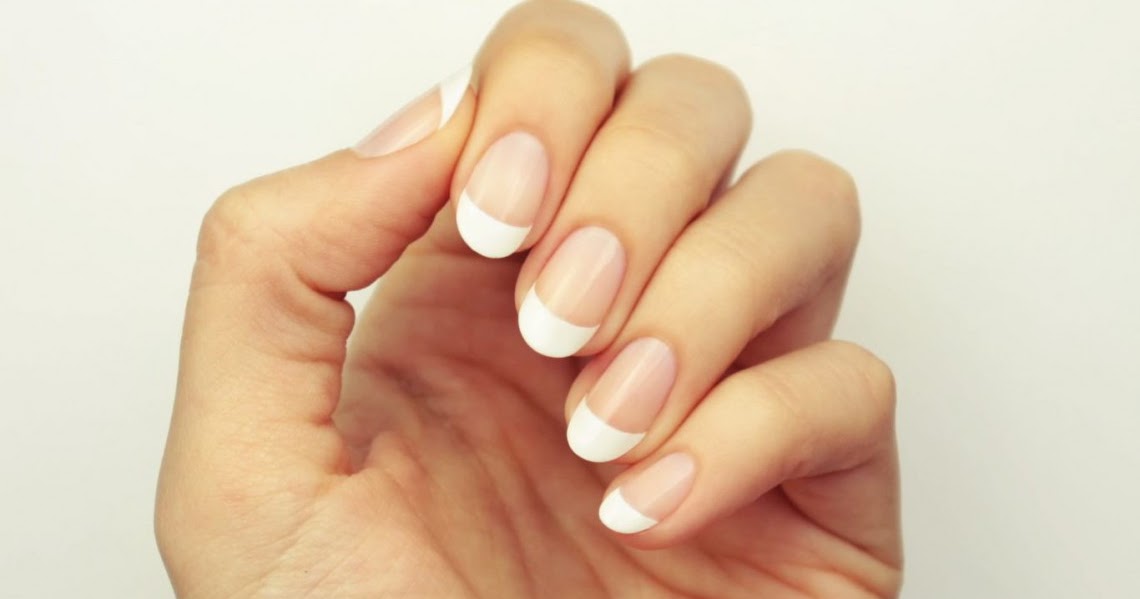Here’s a Brilliant Trick to Paint a Perfect French Manicure Every Time