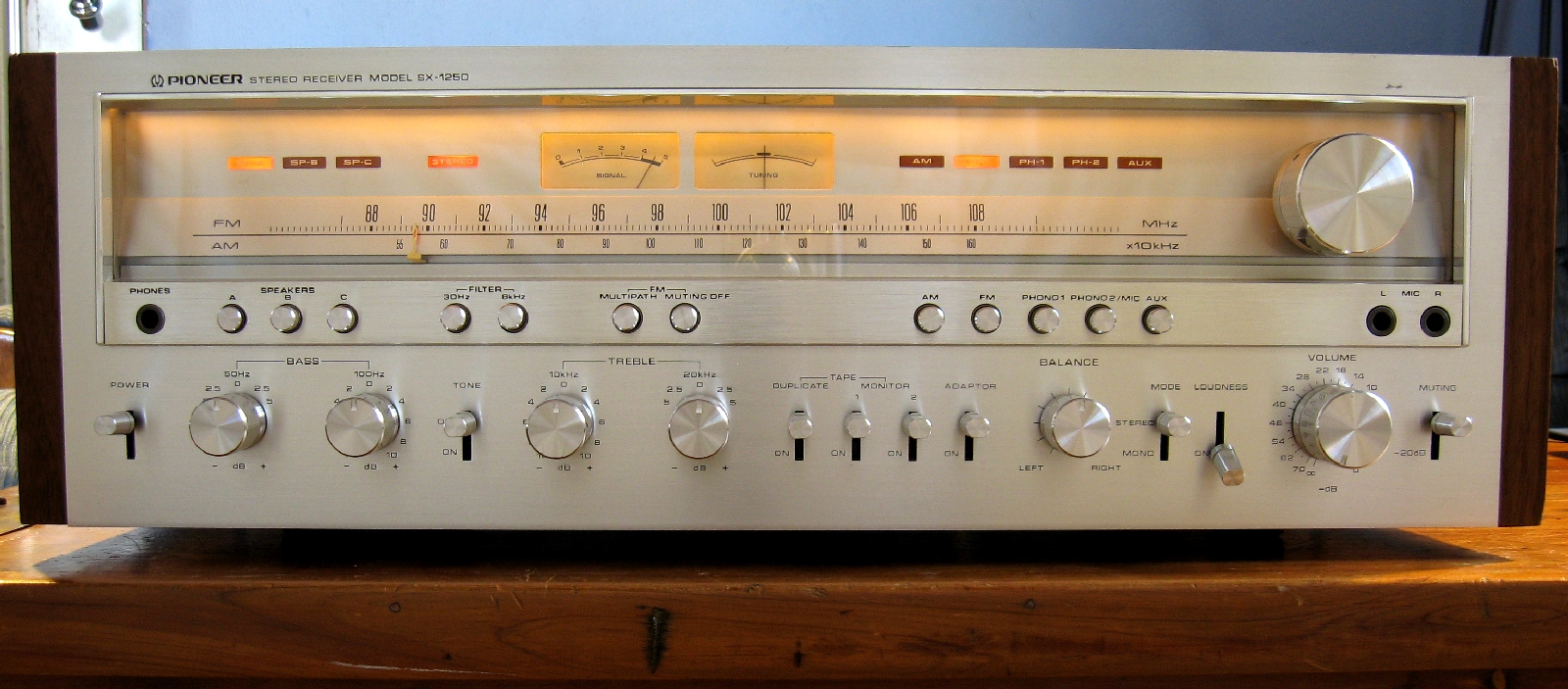Matt's Vintage Audio Repair: Pioneer SX-1250 score!!!!!!
