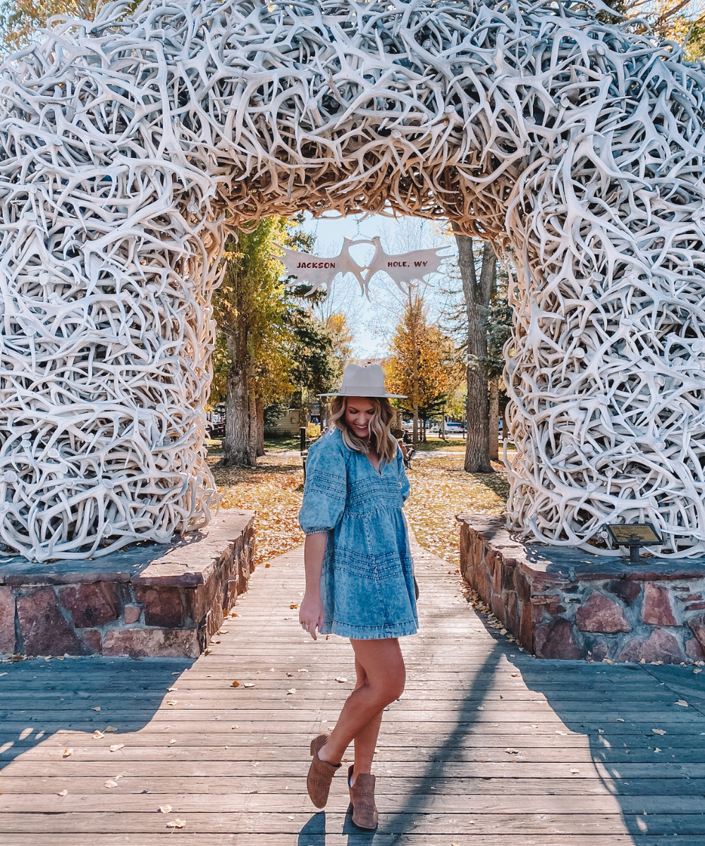 Travel blogger Amanda Martin explores the Jackson Hole town square