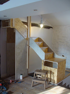 Andocarpinteando : Escalera al desván.