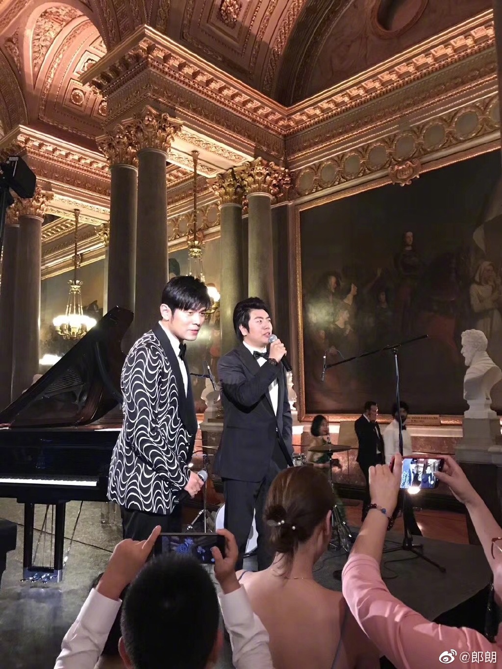 Lang Lang Fell in Love at First Sight When He Met His NowWife Gina