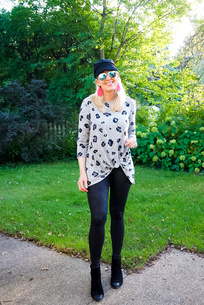 cozy leggings outfit idea