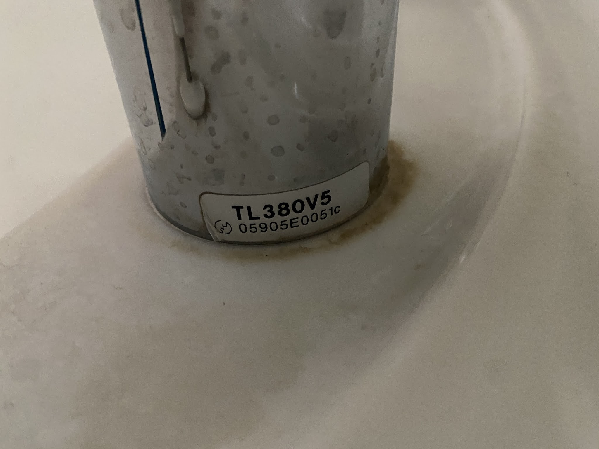 洗面台用 水栓の交換 TOTO（TL380/TLW36）（THY582N）