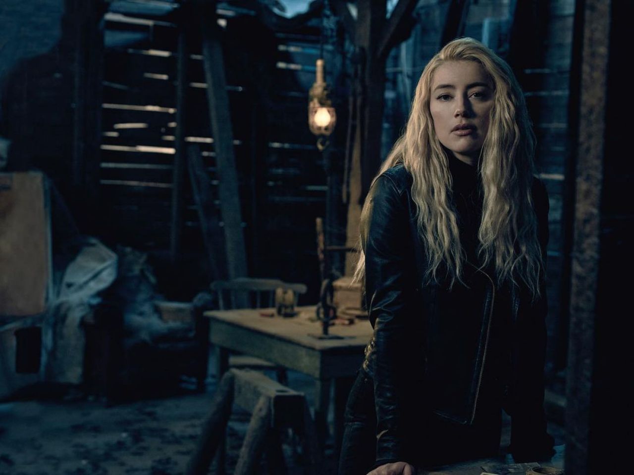 DC COMICS AND ARROWVERSE : Amber Heard Star Of The “The Stand” Promo