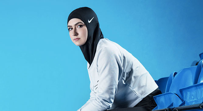 Cerita Kesetaraan Hijab di Seluncur Indah Zahra Lari Cerita Kesetaraan Hijab di Seluncur Indah Zahra Lari