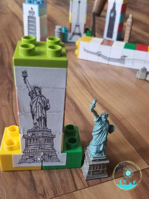 DIY Duplo Puzzles make it easy and fun for kids to learn about famous monuments!