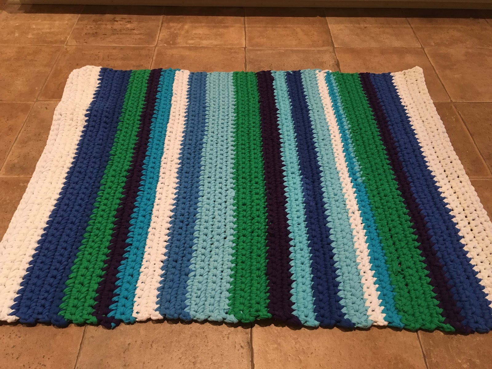 crocheted t-shirt rug