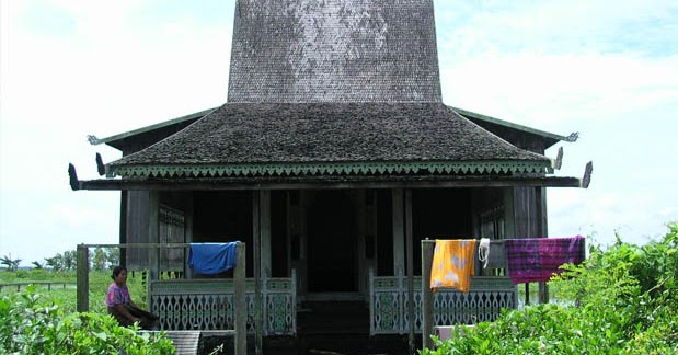 Rumah Adat Kalimantan Selatan Bubungan Tinggi Gambar Penjelasannya Tradisional Desain