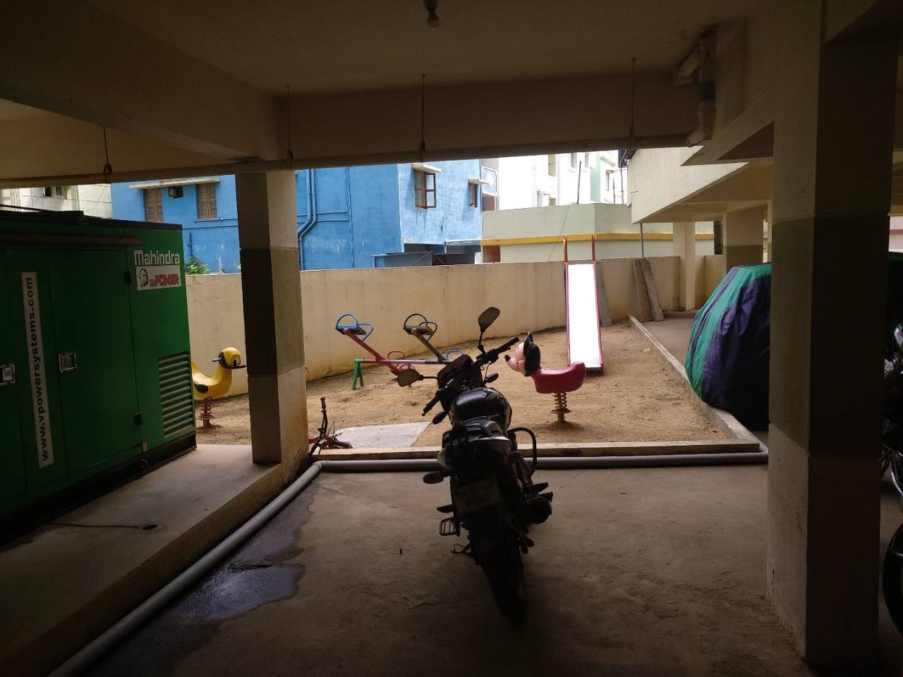 PURVI PRIDE WHITEFIELD IMMADIHALLI BUS STOP (1.5 Kms from white