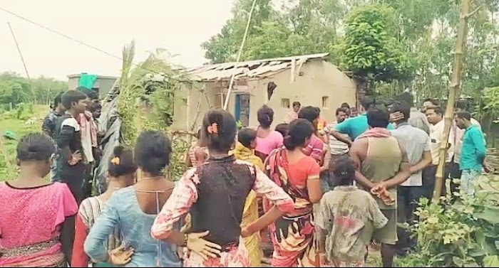 বধু মৃত্যুতে বাপের বাড়ির লোকজন তাণ্ডব চালাল শ্বশুরবাড়িতে, আটক ১১