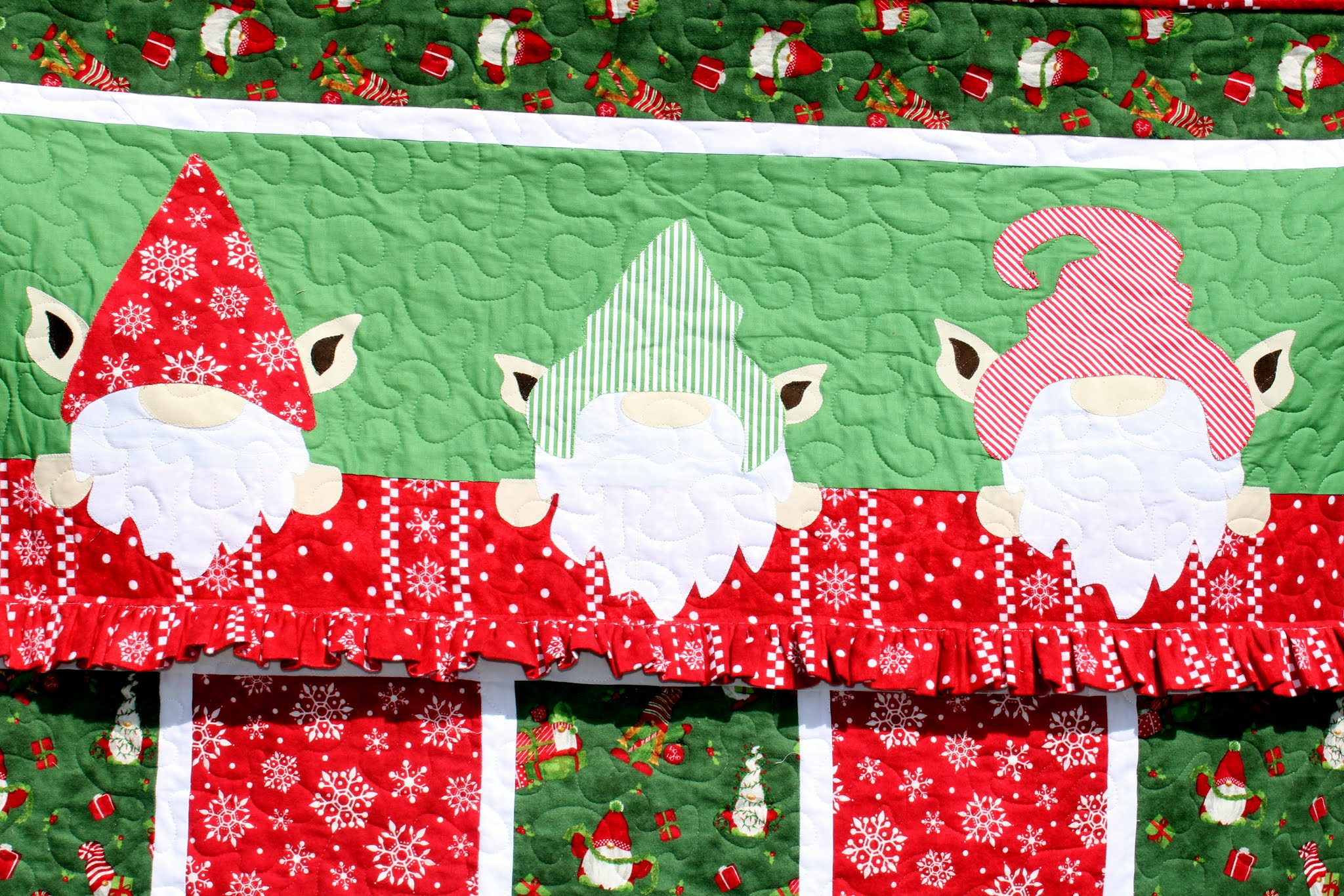 Just Let Me Quilt Riley Blake Designs "Gnome For Christmas" Project Tour