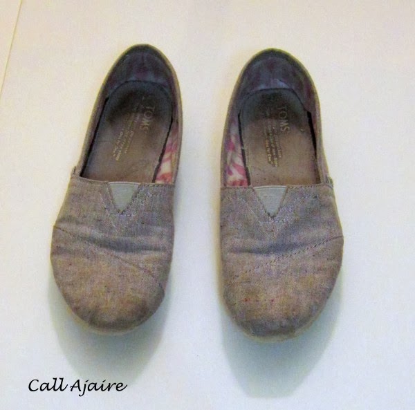 Call Ajaire: Fabulously Festive - Glitter Toms