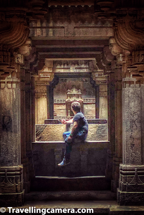 There is a caretaker at Dada Harir Vav who doesn't mind telling you some stories about the stepwell and show the place around. If you take his time, do pay some tip as that's the small token of appreciation we can give to encourage good behaviours around us. At times, it's debatable if the person should focus on taking care of the place but if he can do both why not. We should enable such people work hard for overall good of the society.