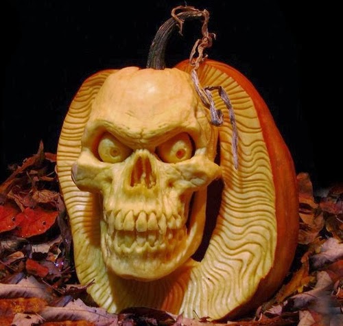 02-Halloween-The-Pumpkins-Villafane-Studios-Ray-Villafane-Sculpting-www-designstack-co