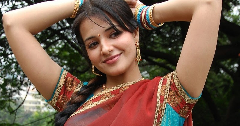 Bolly Break News Latters Tamil Actress Saloni Hot Navel Pics In Saree