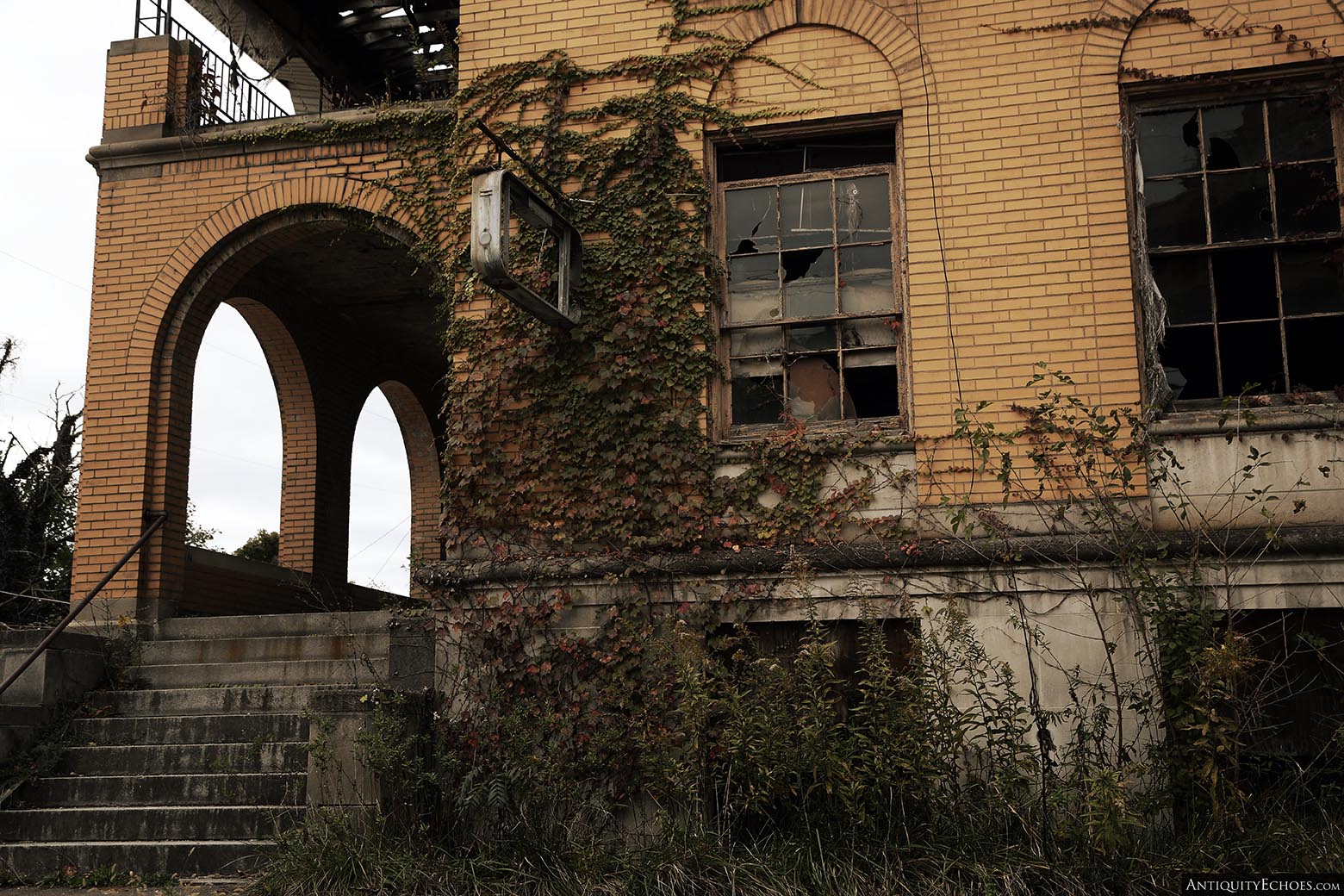 Brownsville General Hospital - Nurses' Home Porch