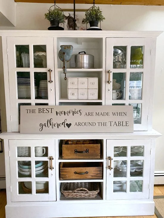 DIY Farmhouse table memories sign for the kitchen