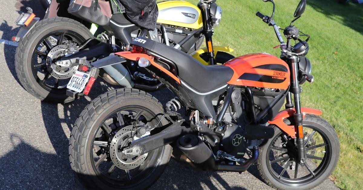 ducati sixty2 black