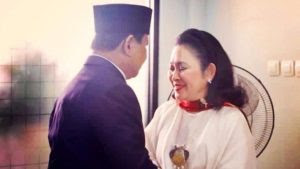 Momen Kemesraan Prabowo-Titiek Saat Hadiri Upacara HUT RI Ke-73