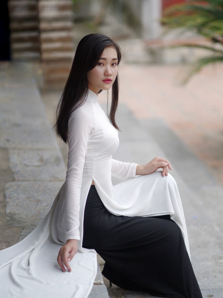 Star Hub Media: Vietnamese Long Dress #6