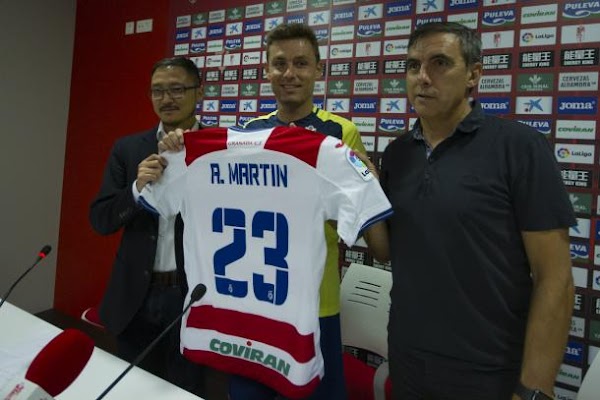 Oficial: El Granada ficha a Alberto Martín