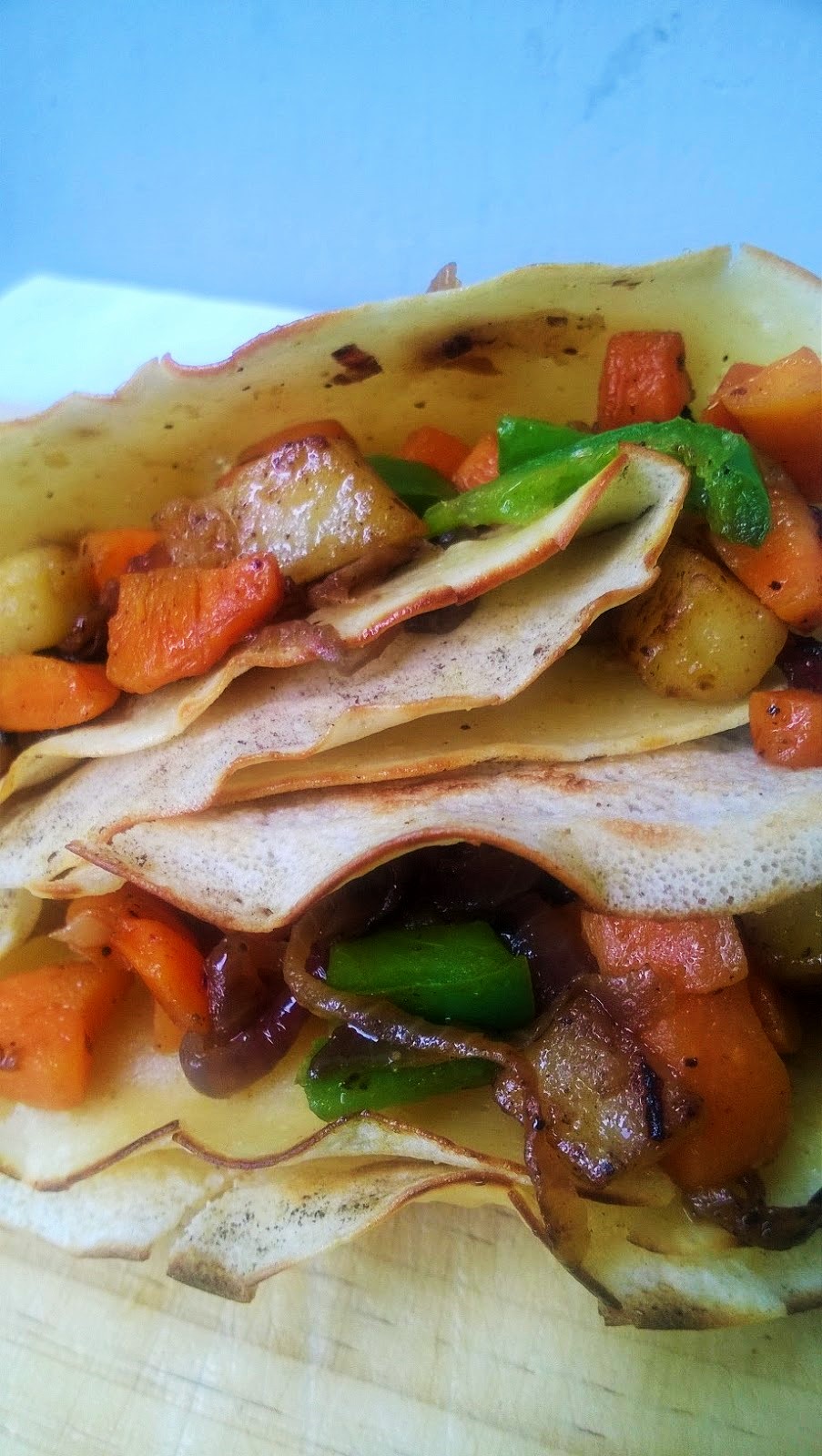 STIR FRY VEGETABLE STUFFED CREPES